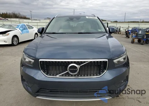 2021 Volvo Xc40 T5 Momentum z USA, uszkodzony, nr VIN YV4162UK3M2421566